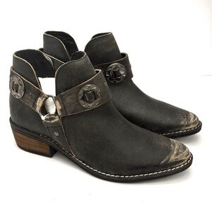 Chinese Laundry Austin" Black  distressed leatherWestern Bootie  Coal, Sz8